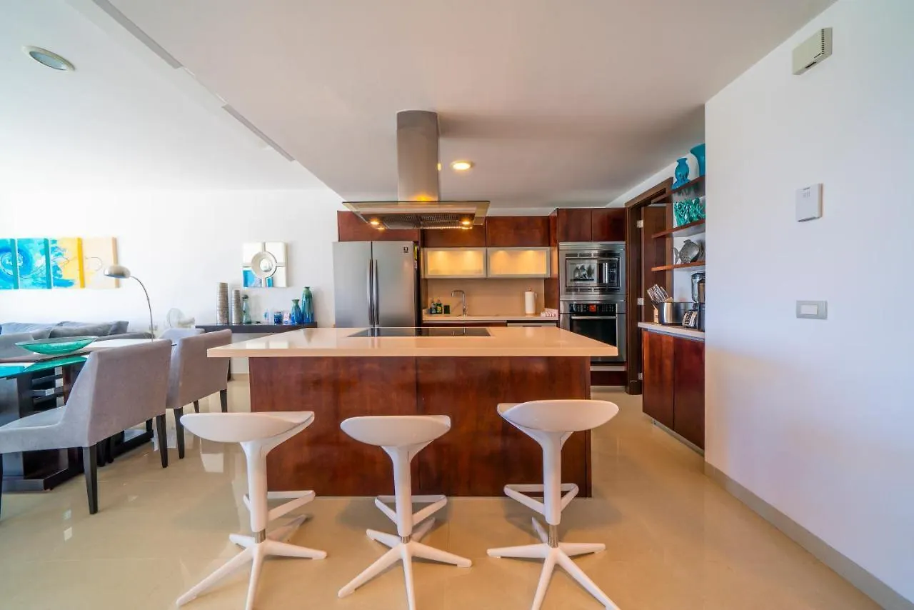 Дом отдыха Luxury Ph With 2 Bedroom Private Beach At Mareazul - Vista Playa Плая-дель-Кармен