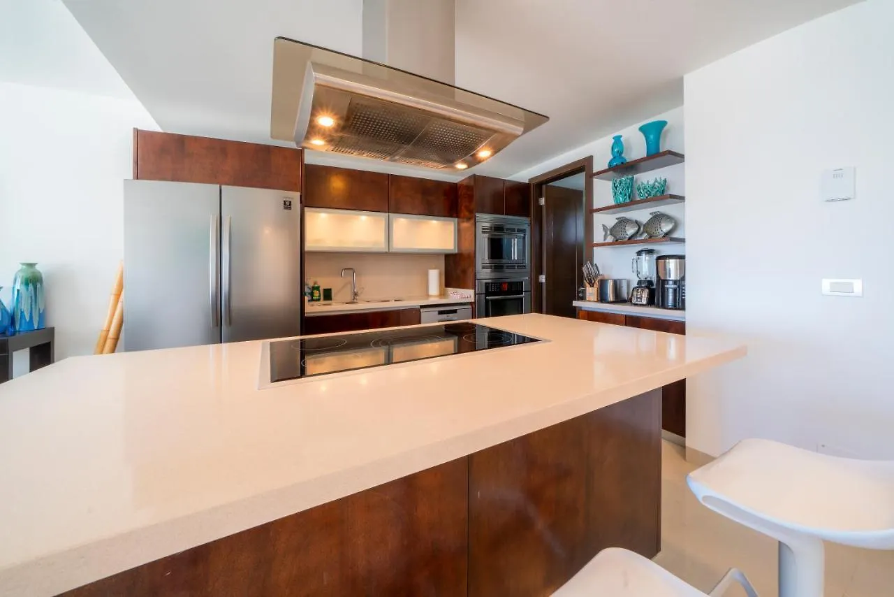 度假居 Luxury Ph With 2 Bedroom Private Beach At Mareazul - Vista Playa 普拉亚卡门